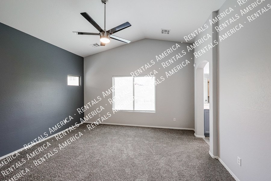 MI Special! Beautiful 4BD 2BA Home in Maricopa Meadows! property image