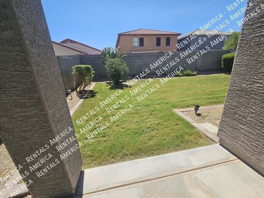 MI Special! Beautiful 4BD 2BA Home in Maricopa Meadows! property image