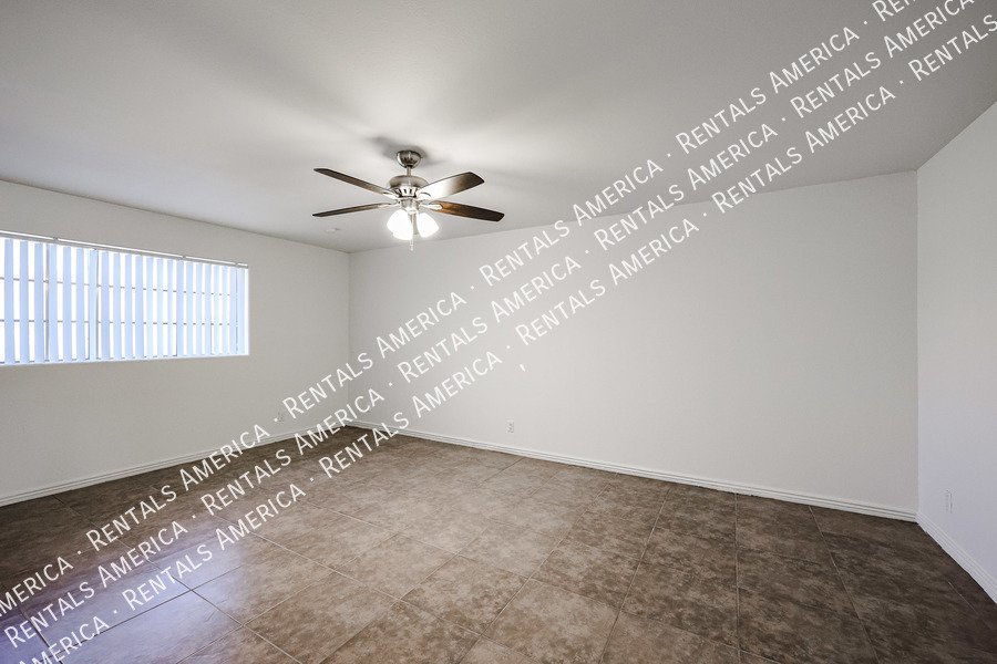 Beautiful 4 bedroom home in Phoenix! property image