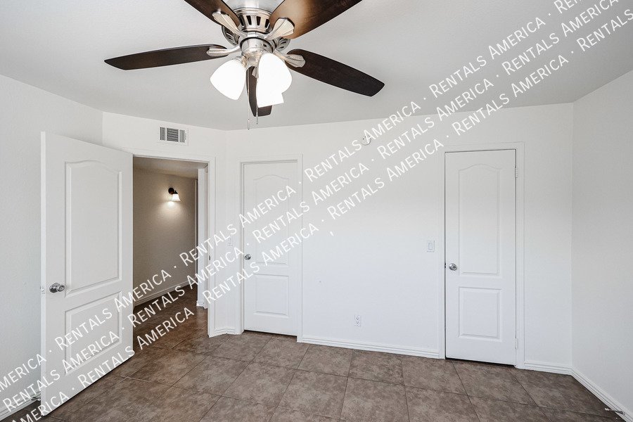 Beautiful 4 bedroom home in Phoenix! property image