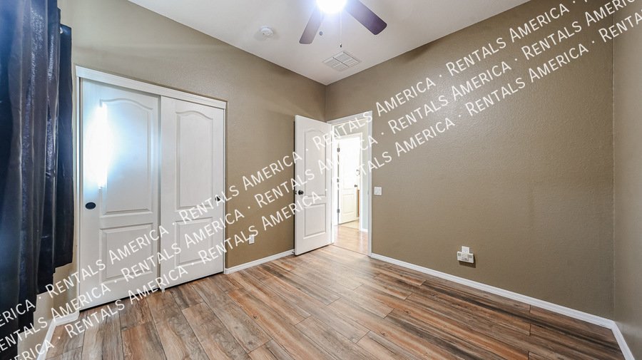 11555 W Kinderman Dr property image