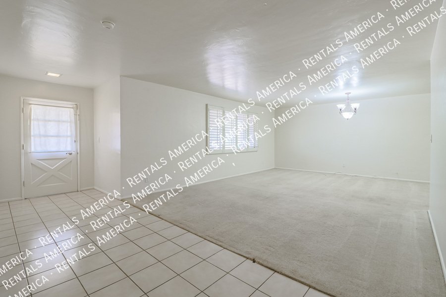 Mid-Century Home with modern upgrades & breathtaking mountain views! property image