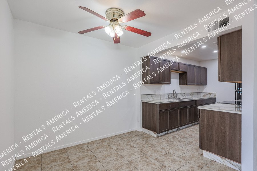 Remodeled Townhome in Olive Green Villas! property image