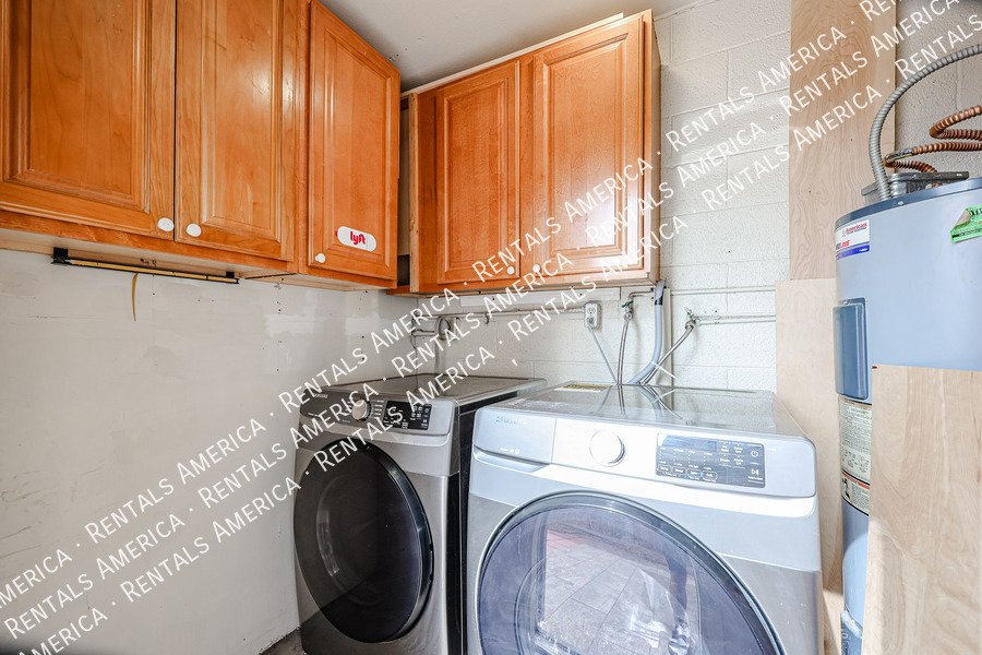 Remodeled Townhome in Olive Green Villas! property image