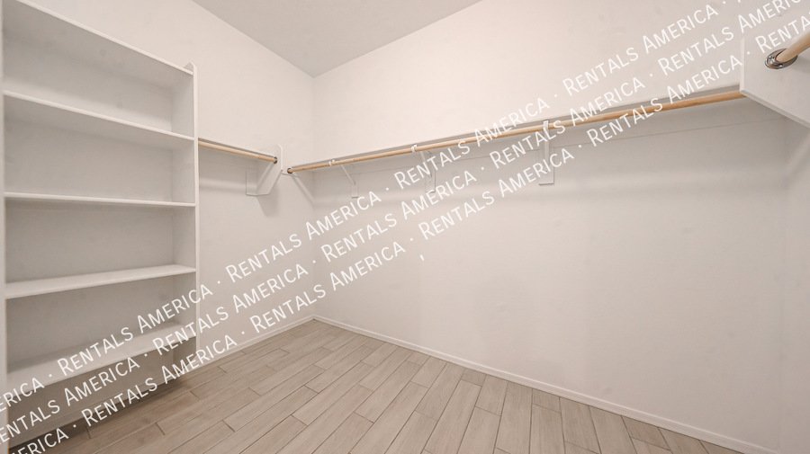 Check out this spacious, stylish, & functional Goodyear home! property image