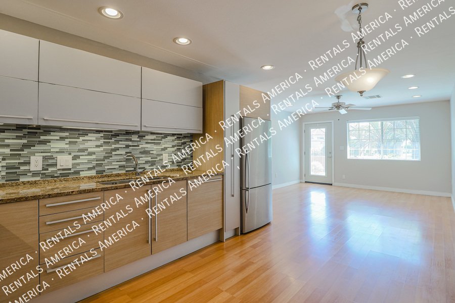 2 Bed Condo available for immediate move in. property image