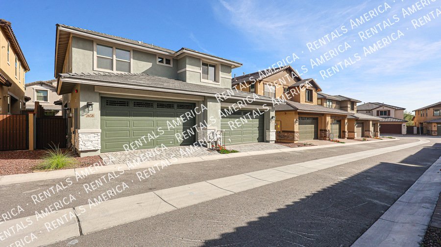 Beautiful 3-Bedroom Home in Verrado-One month free property image