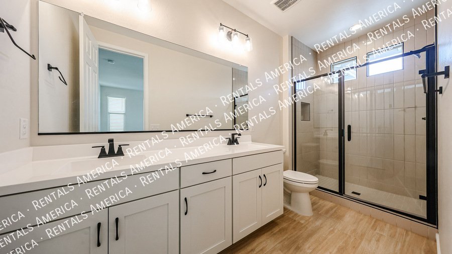 Beautiful 3-Bedroom Home in Verrado-One month free property image