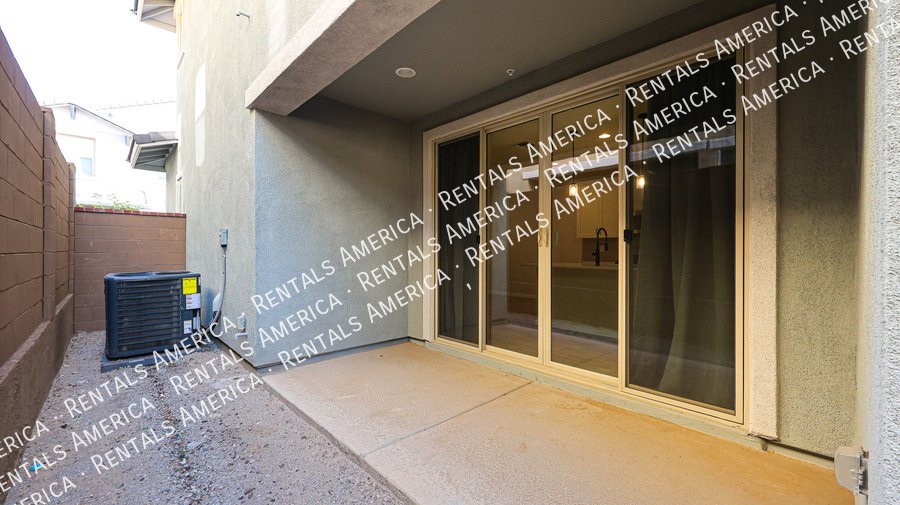 Beautiful 3-Bedroom Home in Verrado-One month free property image