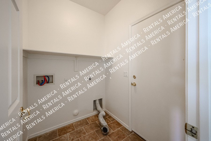 MI Special! Nice 3BD 2BA Home in Gated Community in Laveen! property image