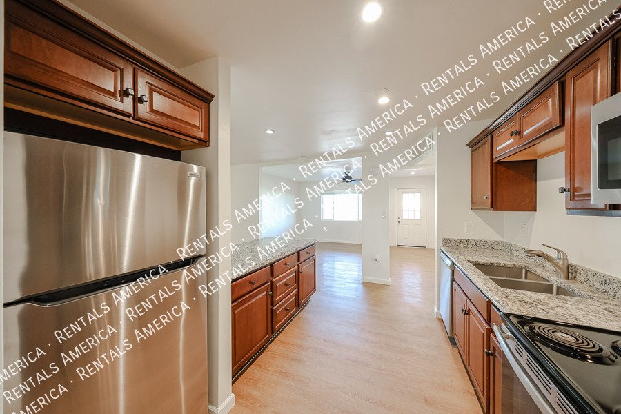 Remodeled South Scottsdale Home  4 Bedroom 2 Bath Home property image