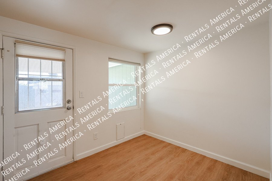 Remodeled South Scottsdale Home  4 Bedroom 2 Bath Home property image