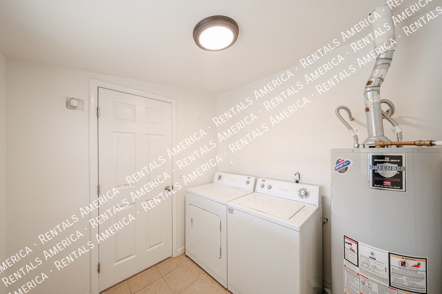 Remodeled South Scottsdale Home  4 Bedroom 2 Bath Home property image