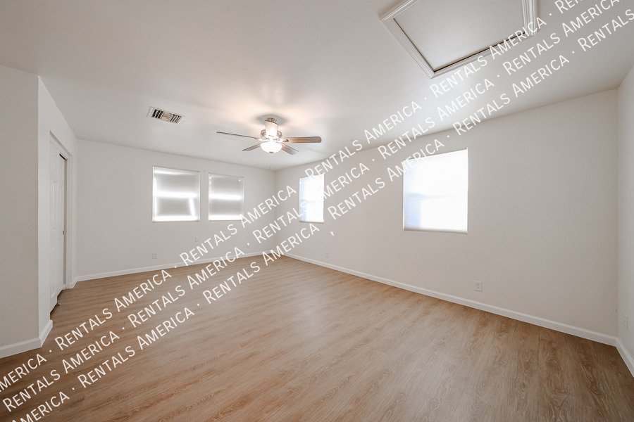 Remodeled South Scottsdale Home  4 Bedroom 2 Bath Home property image