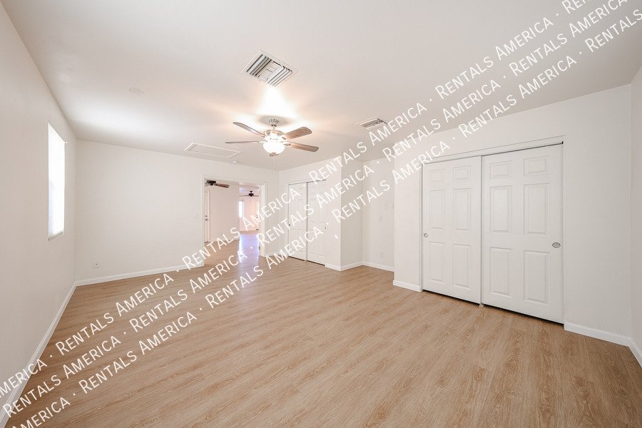 Remodeled South Scottsdale Home  4 Bedroom 2 Bath Home property image