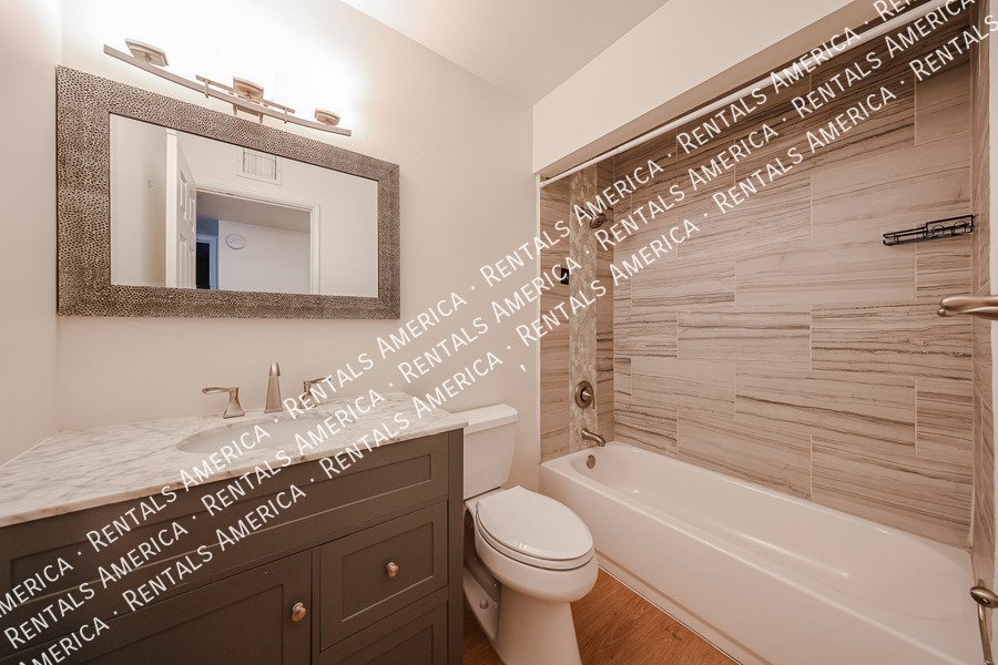 Remodeled South Scottsdale Home  4 Bedroom 2 Bath Home property image