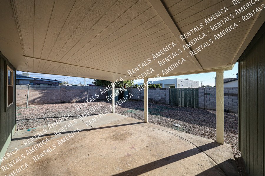 Remodeled South Scottsdale Home  4 Bedroom 2 Bath Home property image