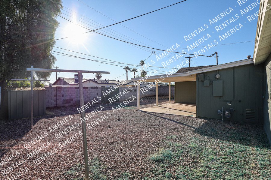 Remodeled South Scottsdale Home  4 Bedroom 2 Bath Home property image