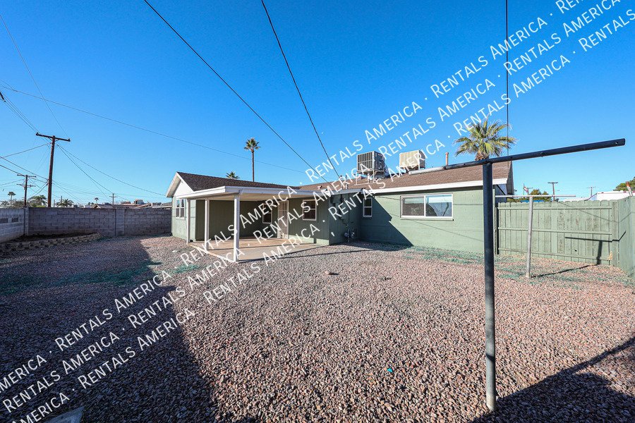 Remodeled South Scottsdale Home  4 Bedroom 2 Bath Home property image