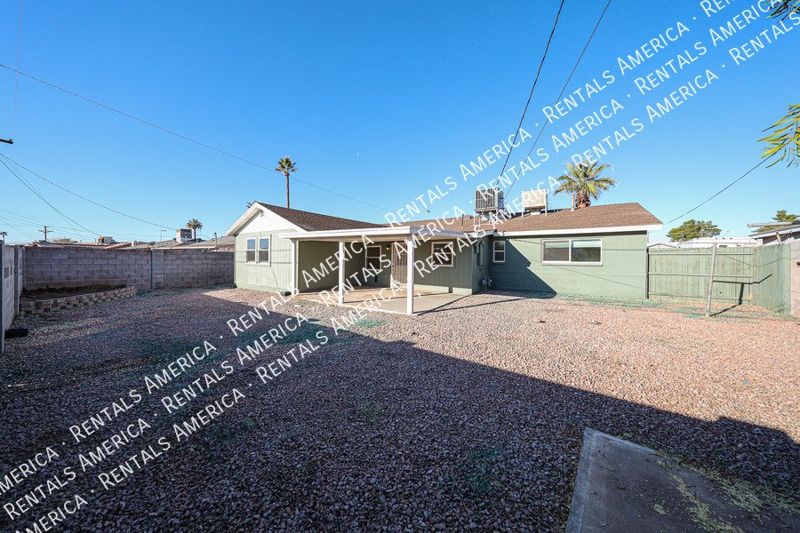 Remodeled South Scottsdale Home  4 Bedroom 2 Bath Home property image