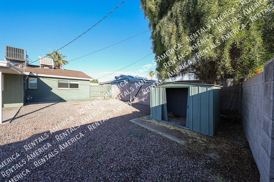 Remodeled South Scottsdale Home  4 Bedroom 2 Bath Home property image