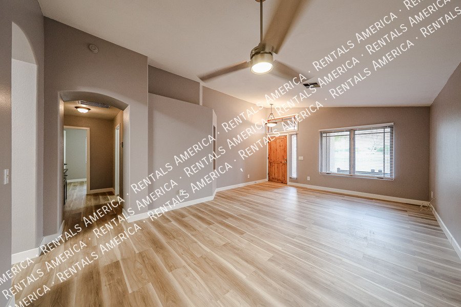 133 W Muriel Dr property image