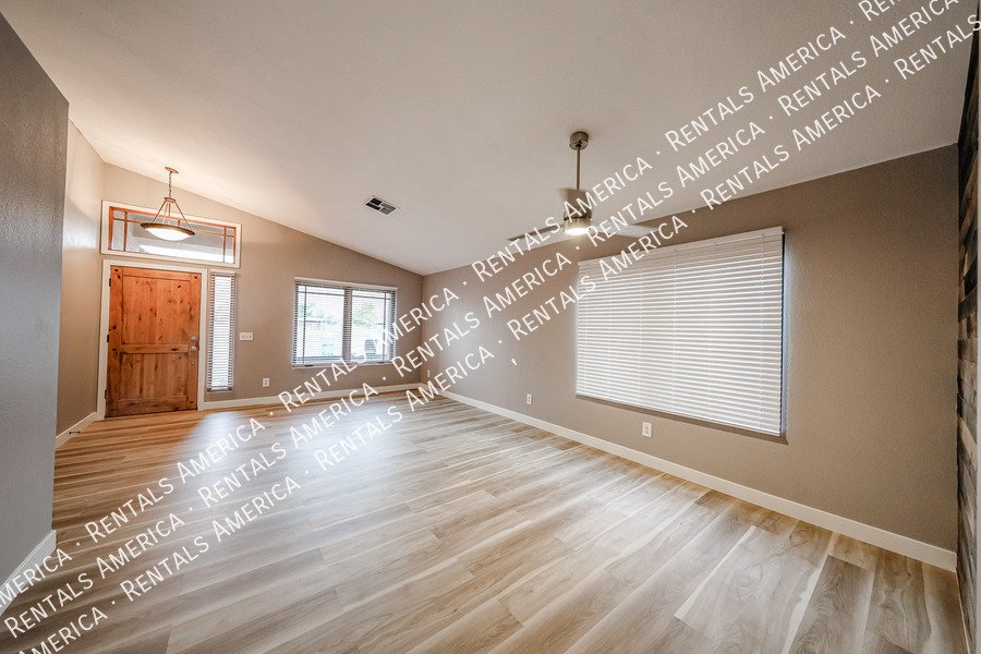 133 W Muriel Dr property image