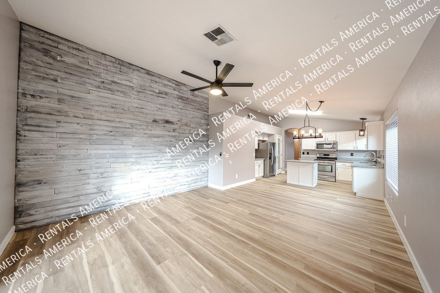 133 W Muriel Dr property image