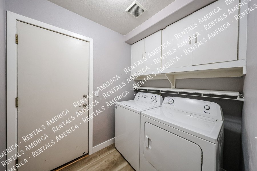 133 W Muriel Dr property image