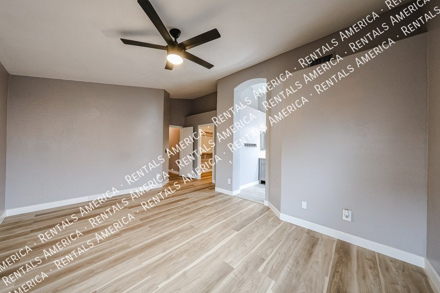 133 W Muriel Dr property image