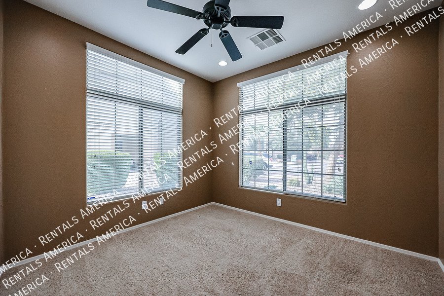 4 Bedroom 2 Bathroom Home in Maricopa property image