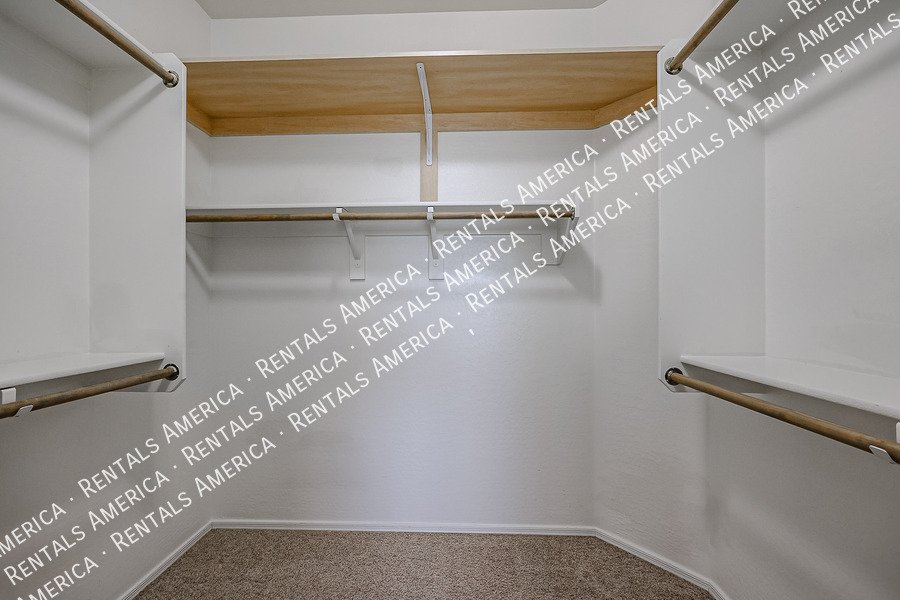 4 Bedroom 2 Bathroom Home in Maricopa property image