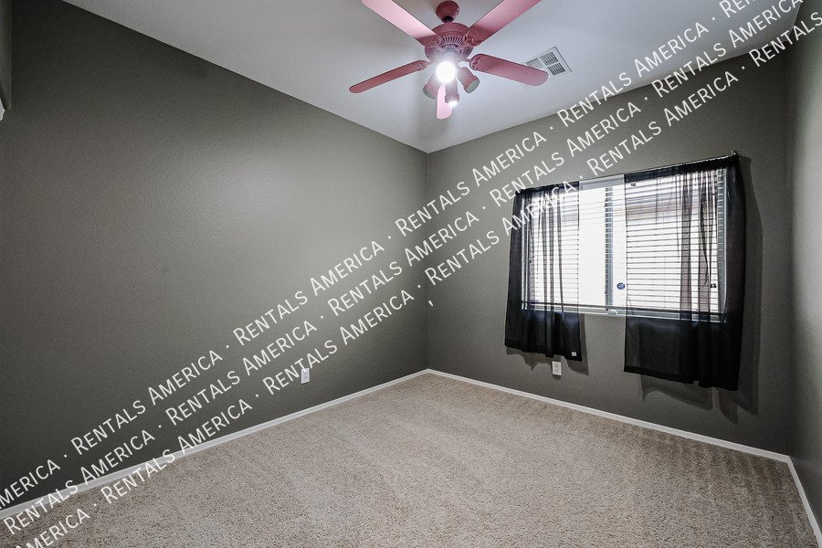 4 Bedroom 2 Bathroom Home in Maricopa property image
