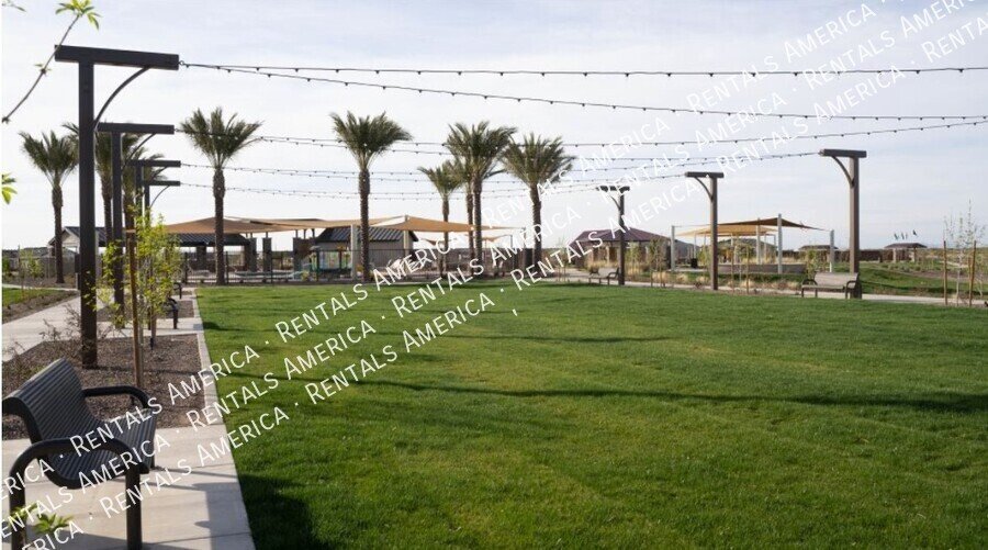 Beautiful and Bright New Home in the Bella Vista Farms Community! property image