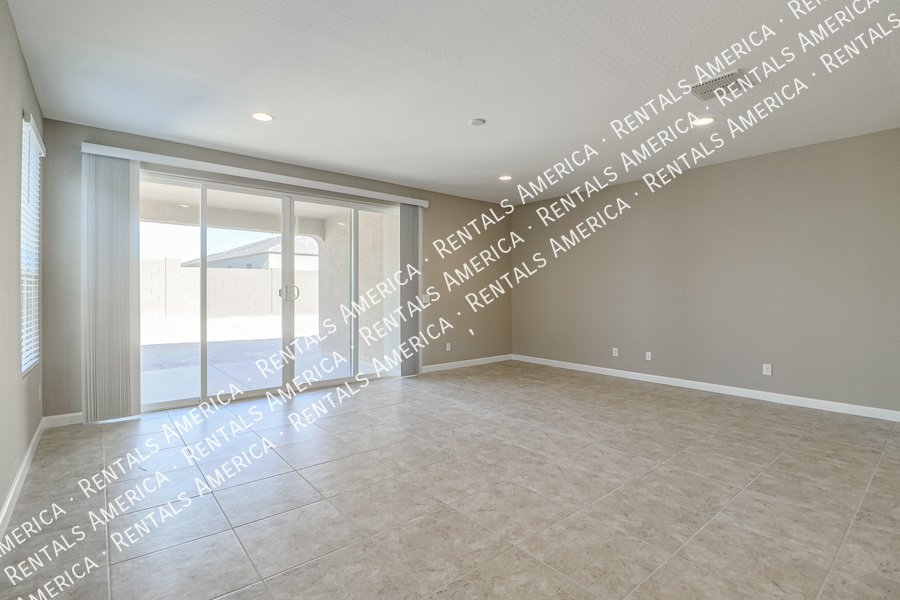 Brand NEW 3 Bd/2 Ba +Den In Anthem At Merrill Ranch of Florence!!! property image