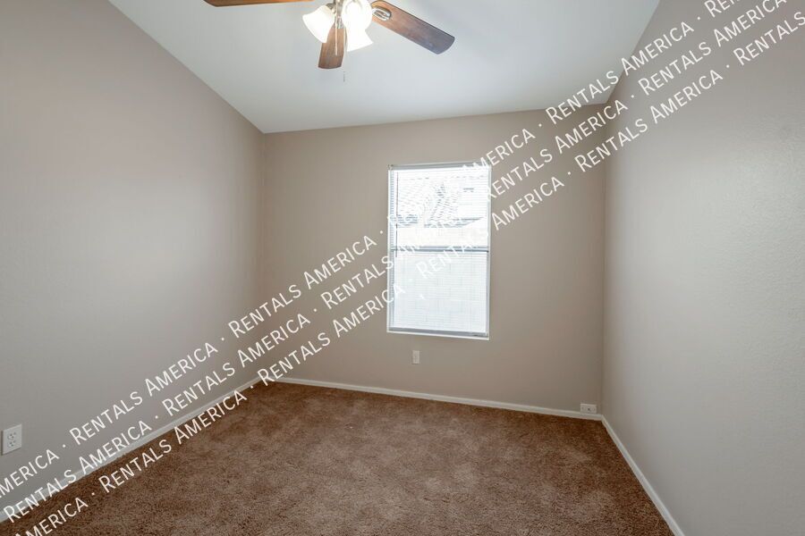 3 bed with Den BR IN SUN VALLEY VIEW property image