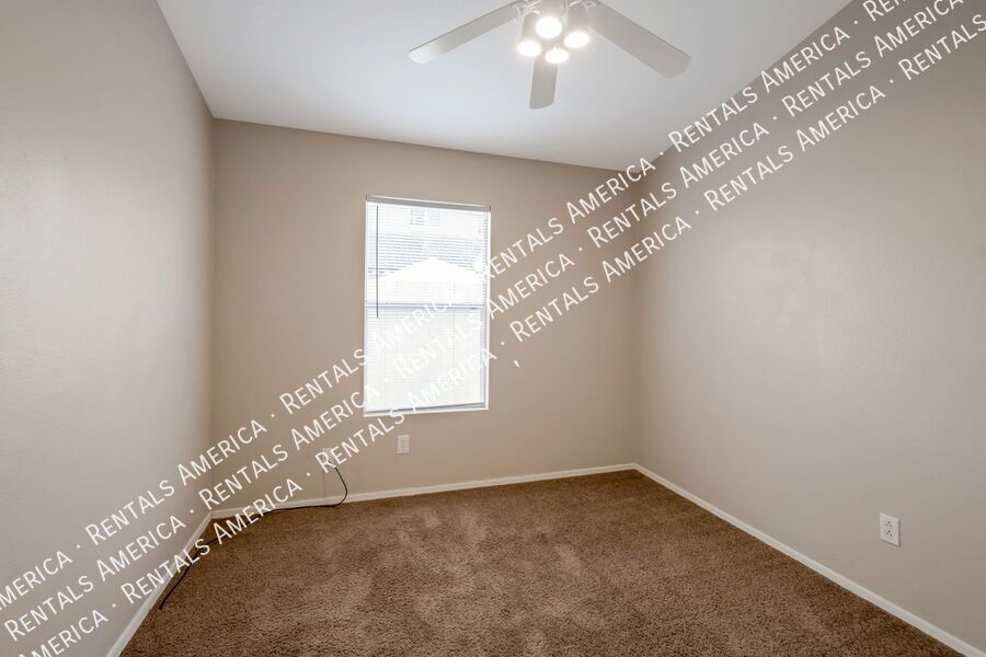 3 bed with Den BR IN SUN VALLEY VIEW property image