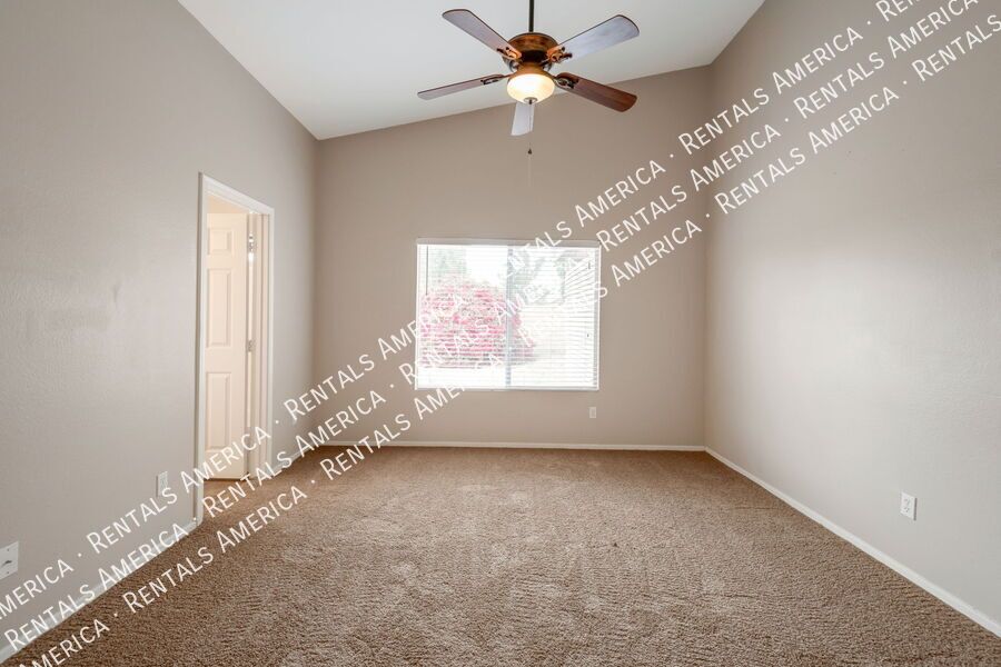 3 bed with Den BR IN SUN VALLEY VIEW property image