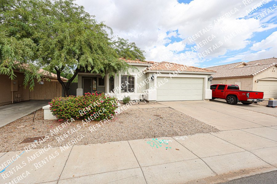 Large 4bed 2bath in Silverthorn Estates $300 off M/I Feb 1st!! property image