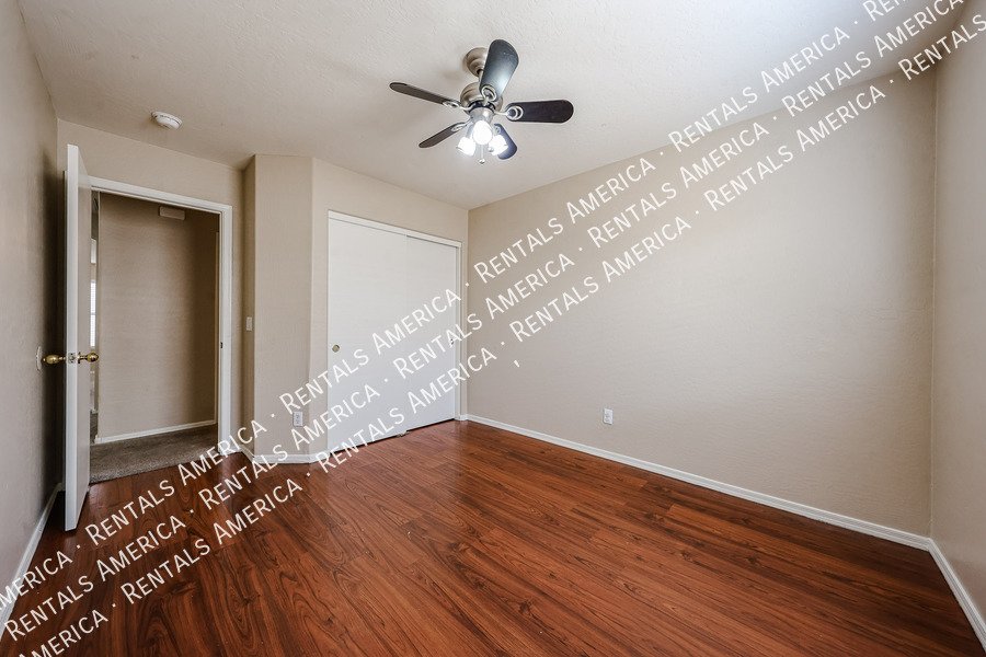 Large 4bed 2bath in Silverthorn Estates $300 off M/I Feb 1st!! property image