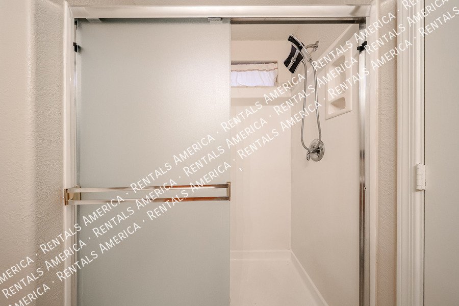 42610 W Michaels Dr property image