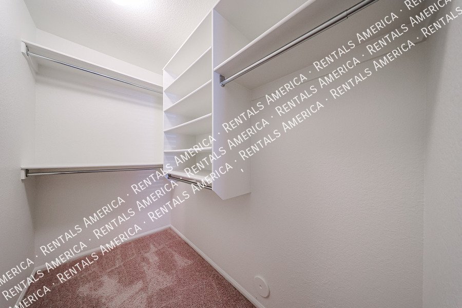 42610 W Michaels Dr property image