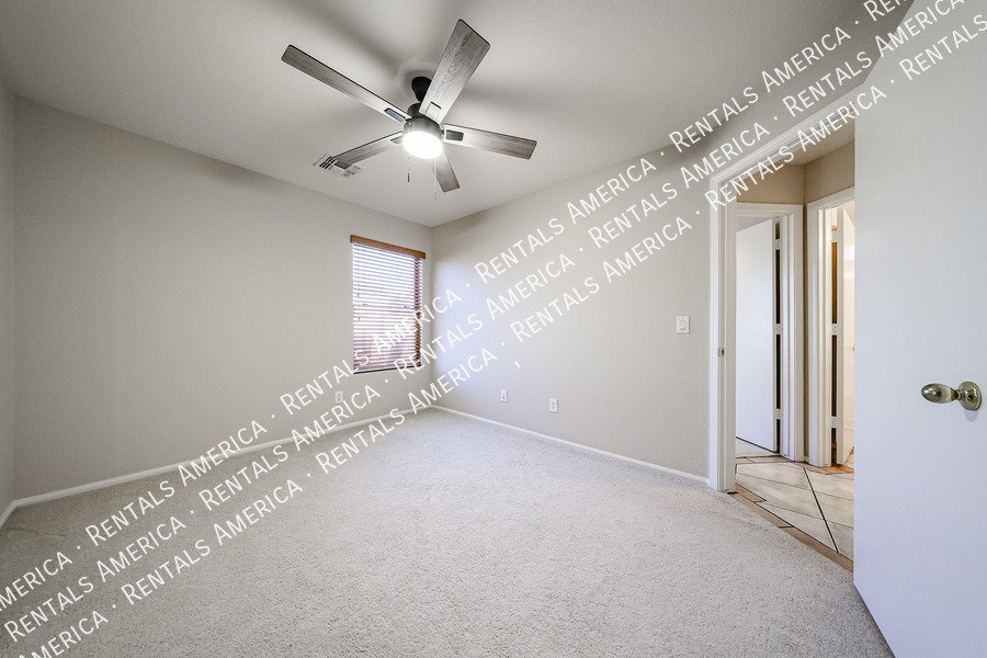 42610 W Michaels Dr property image