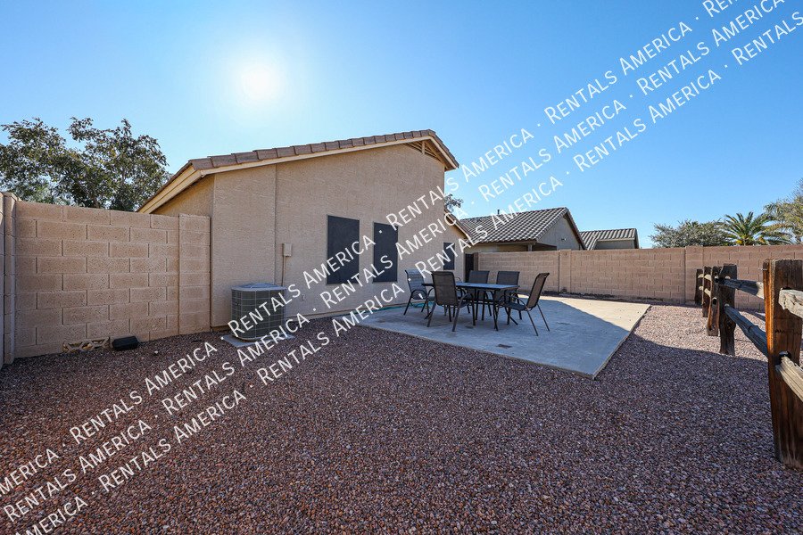 42610 W Michaels Dr property image