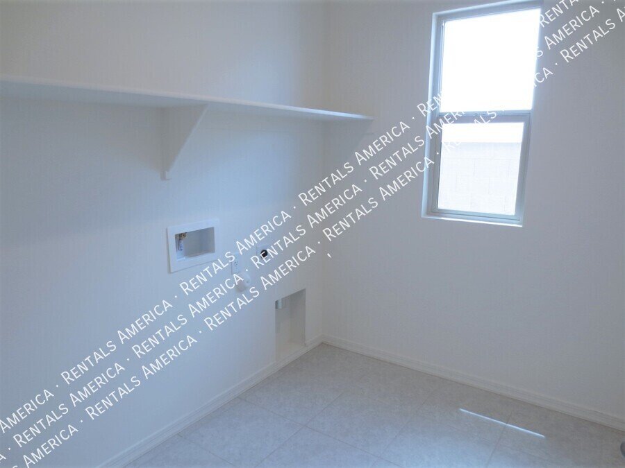 3 Bed 2 Bath 1 Level Home in Casa Grande! property image