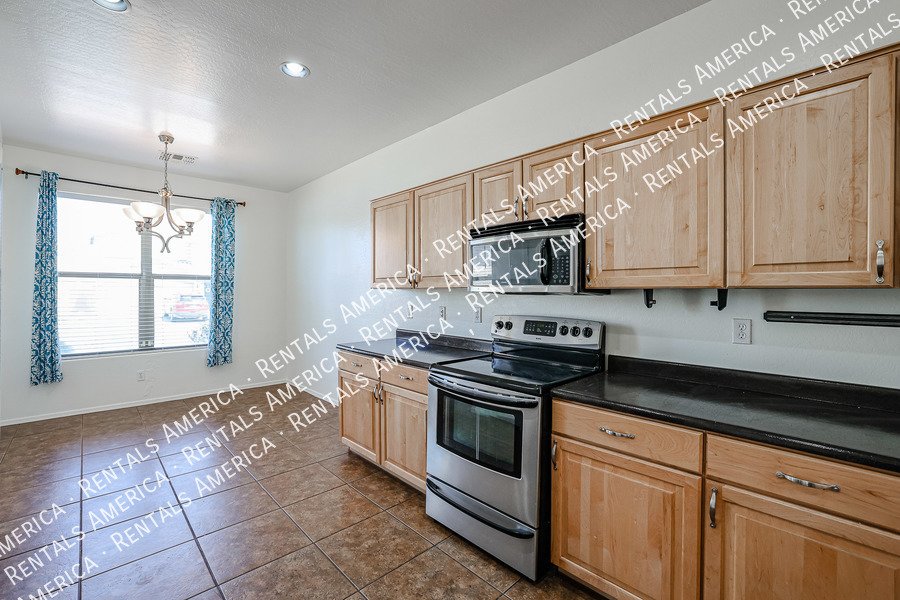 Beautiful home available now! property image