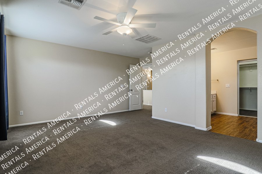 Beautiful 4/2.5 Home in Wigwam North ~ Move in Ready NOW! property image