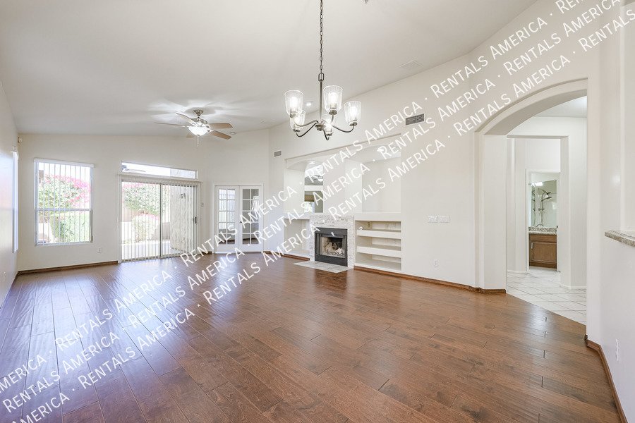 Coming Soon! Gorgeous Single Level Home in Scottsdale! Solar Powered! property image