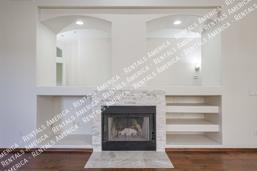 Coming Soon! Gorgeous Single Level Home in Scottsdale! Solar Powered! property image