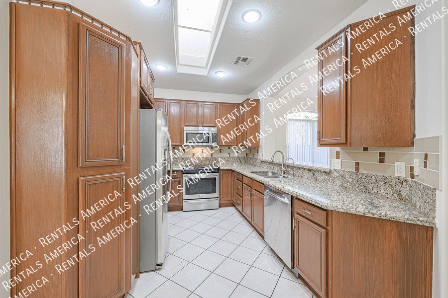 Coming Soon! Gorgeous Single Level Home in Scottsdale! Solar Powered! property image